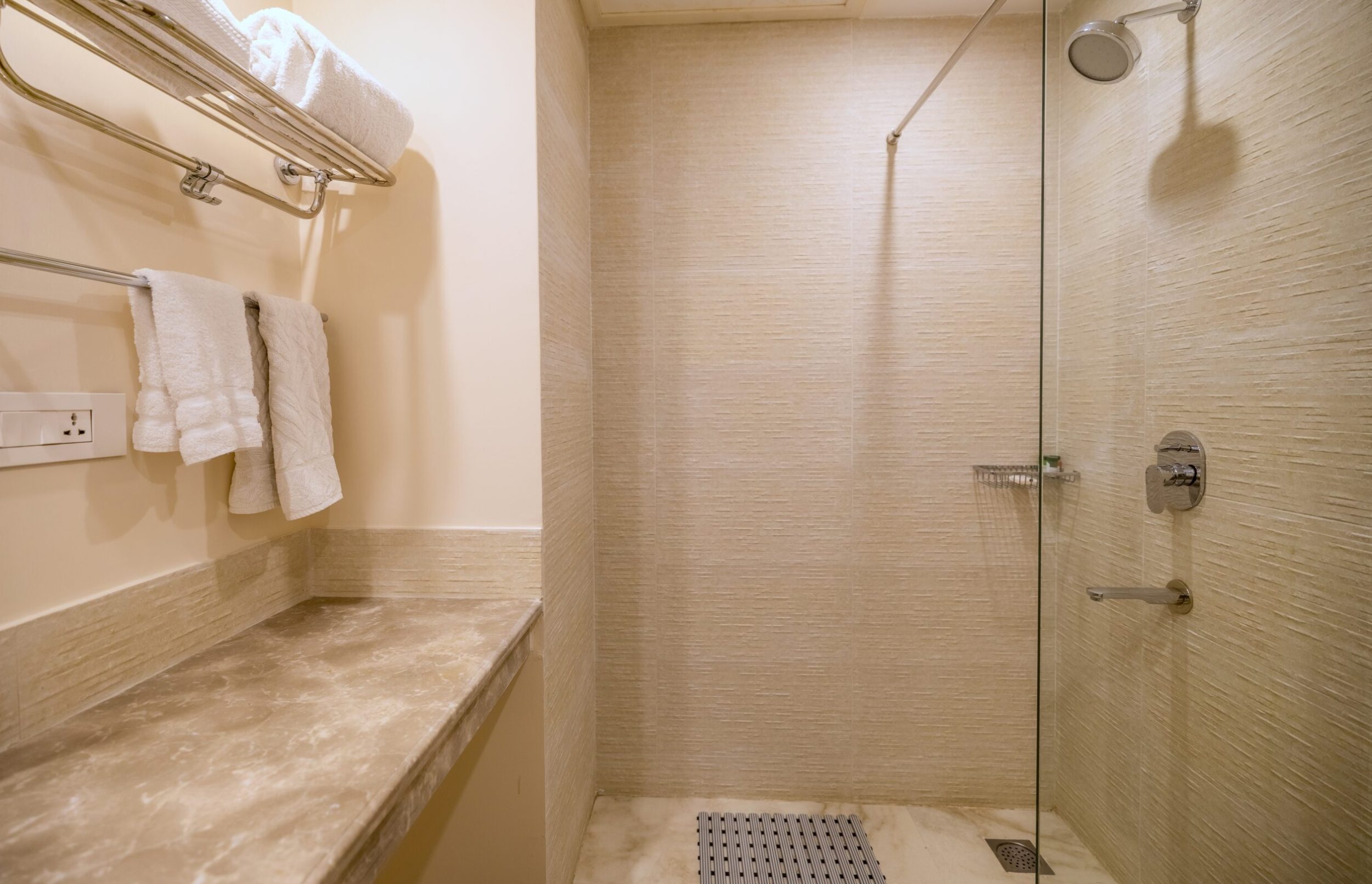 Superior Room Washroom 2